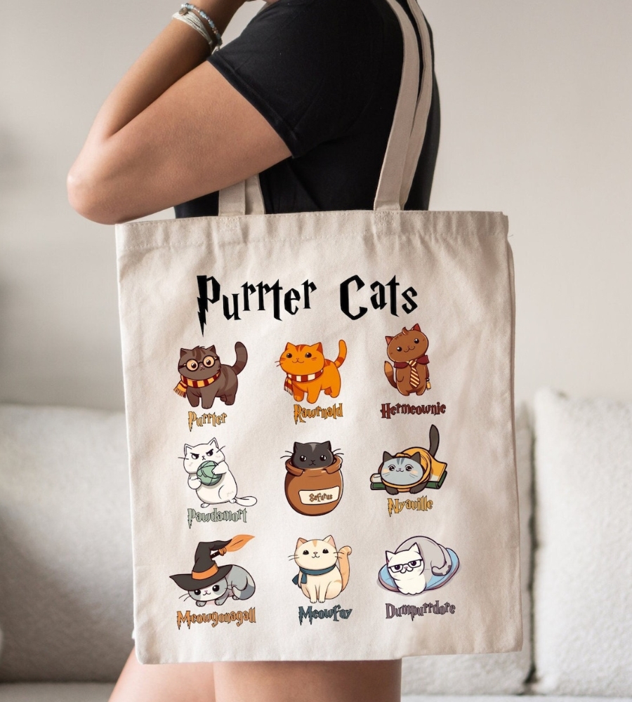 Guia de presentes para fãs de Harry Potter: um tote bag com gatos feiticeiros