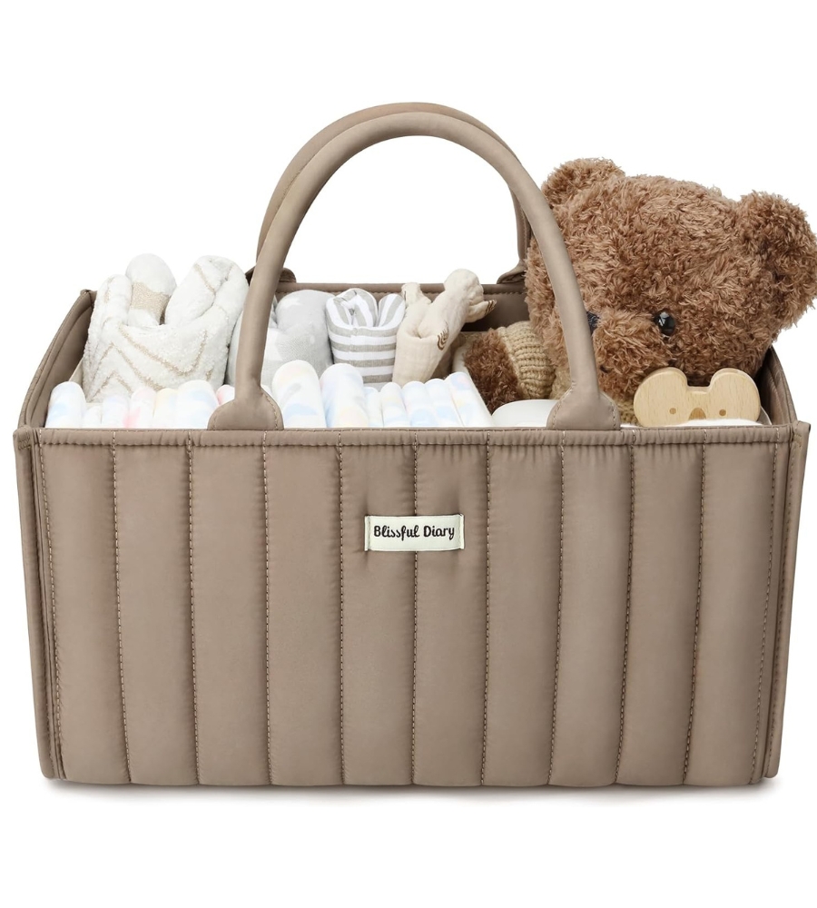 Ideias de Presentes para Baby Shower: essenciais para bebé organizador de fraldas e produtos essenciais 
