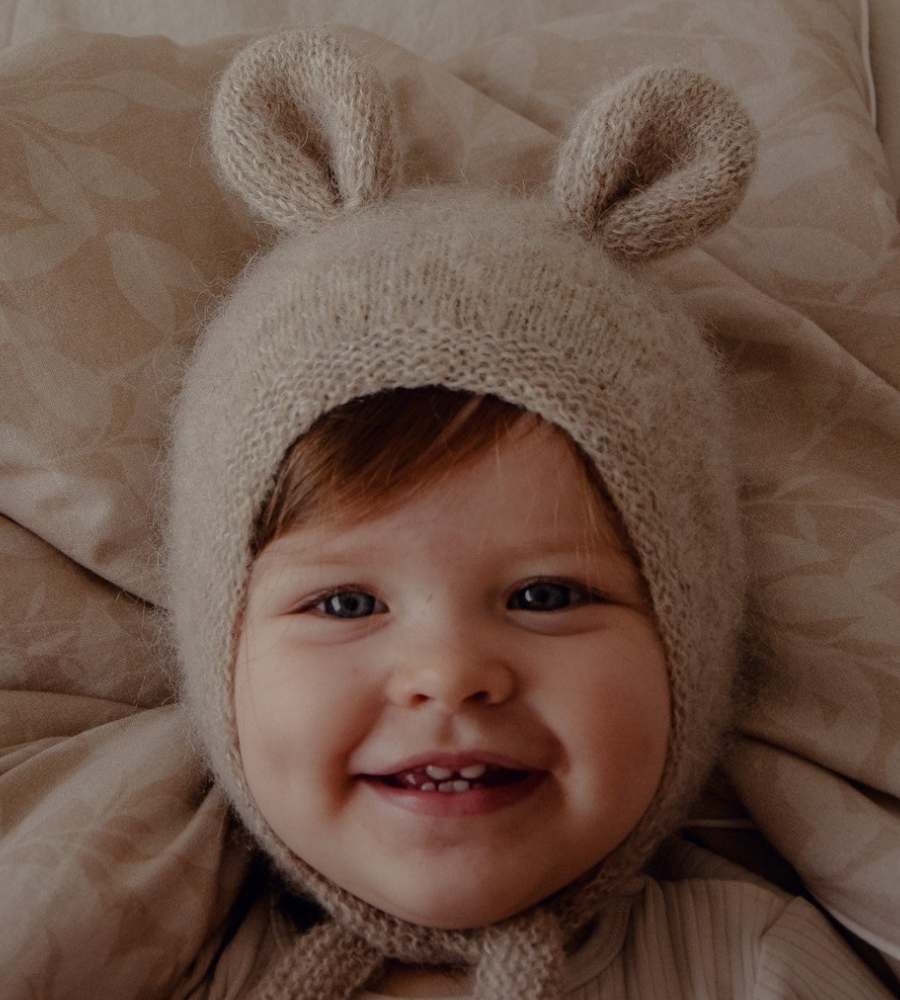 Ideias de Presentes para o Chá do Bebé: um guia de prendas adoráveis, de babetes a gorros com orelhas