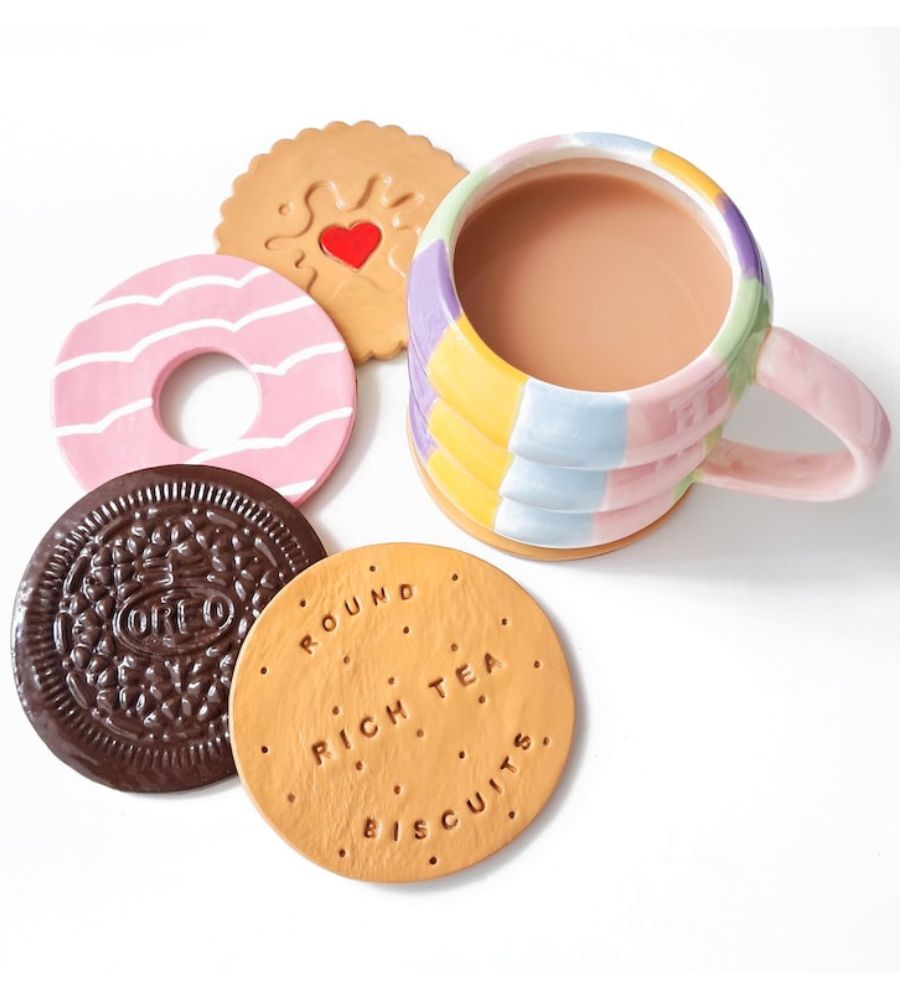 Troca de presentes no amigo secreto no Natal: protetores de bancadas e mesas, para colocar as canecas em cima