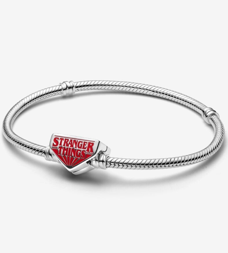 Lista Completa de Prendas de Natal 2024: Pulseira Pandora Stranger Things