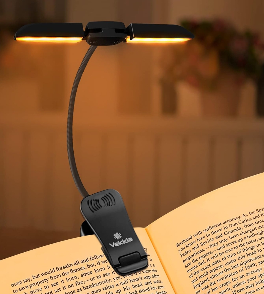 Lista Completa de Prendas de Natal 2024: candeeiro portátil para leitura, design moderno e funcional