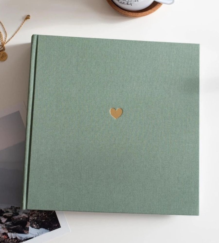 Lista Completa de Prendas de Natal 2024: Álbum de fotografias personalizável, com coração em dourado