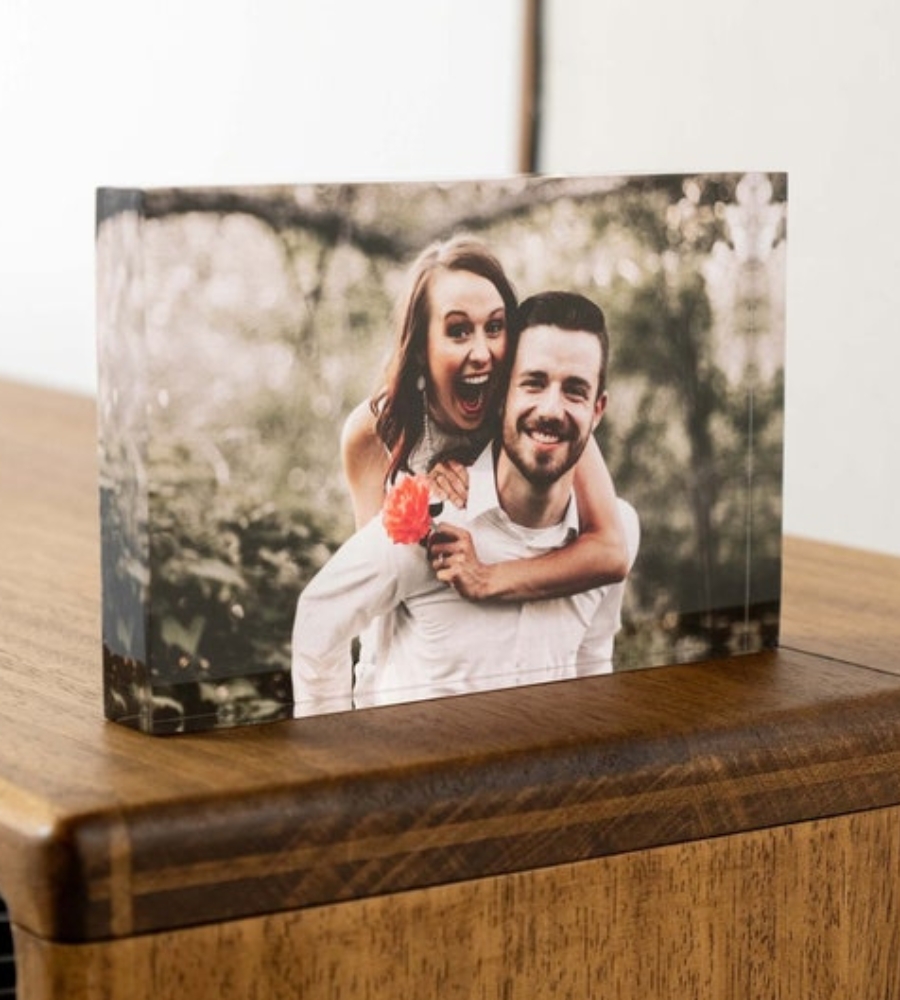 Dia dos Namorados ou Valentine's Day. A escolha do nome, é o que preferir, os presentes damos nós as ideias! Além disso vai encontrar ideias memoráveis, mas também coisas fofas amorosas. 